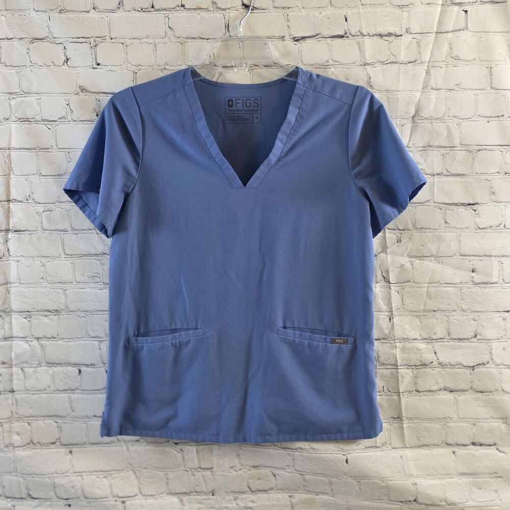 Figs Women’s Medium Blue Casma V-Neck 3 Pocket Scrub Top PW1000